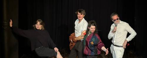 Un extrait de Alone Forever Comedy